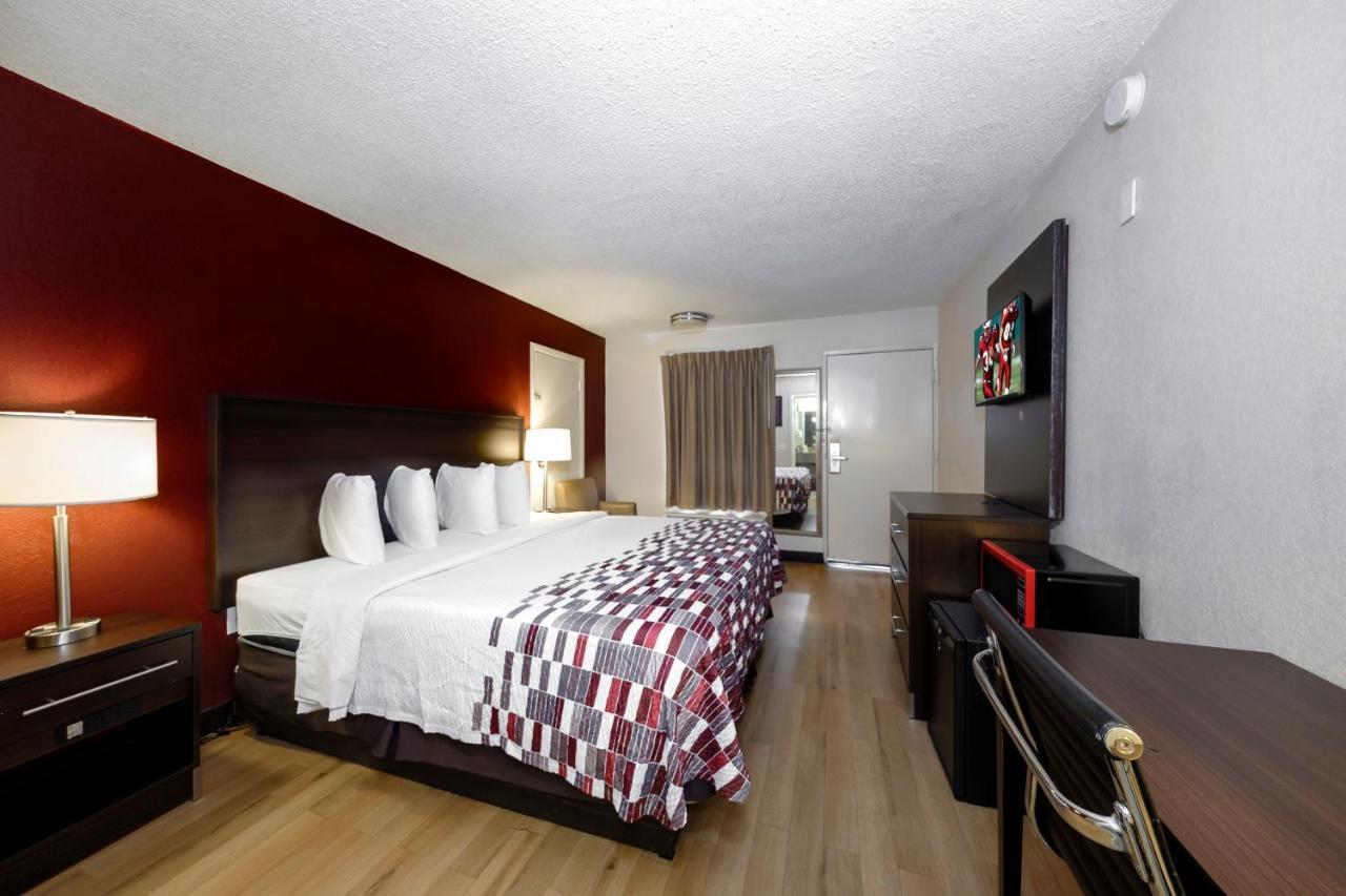 Red Roof Inn Atlanta - Suwanee/Mall Of Georgia Екстериор снимка