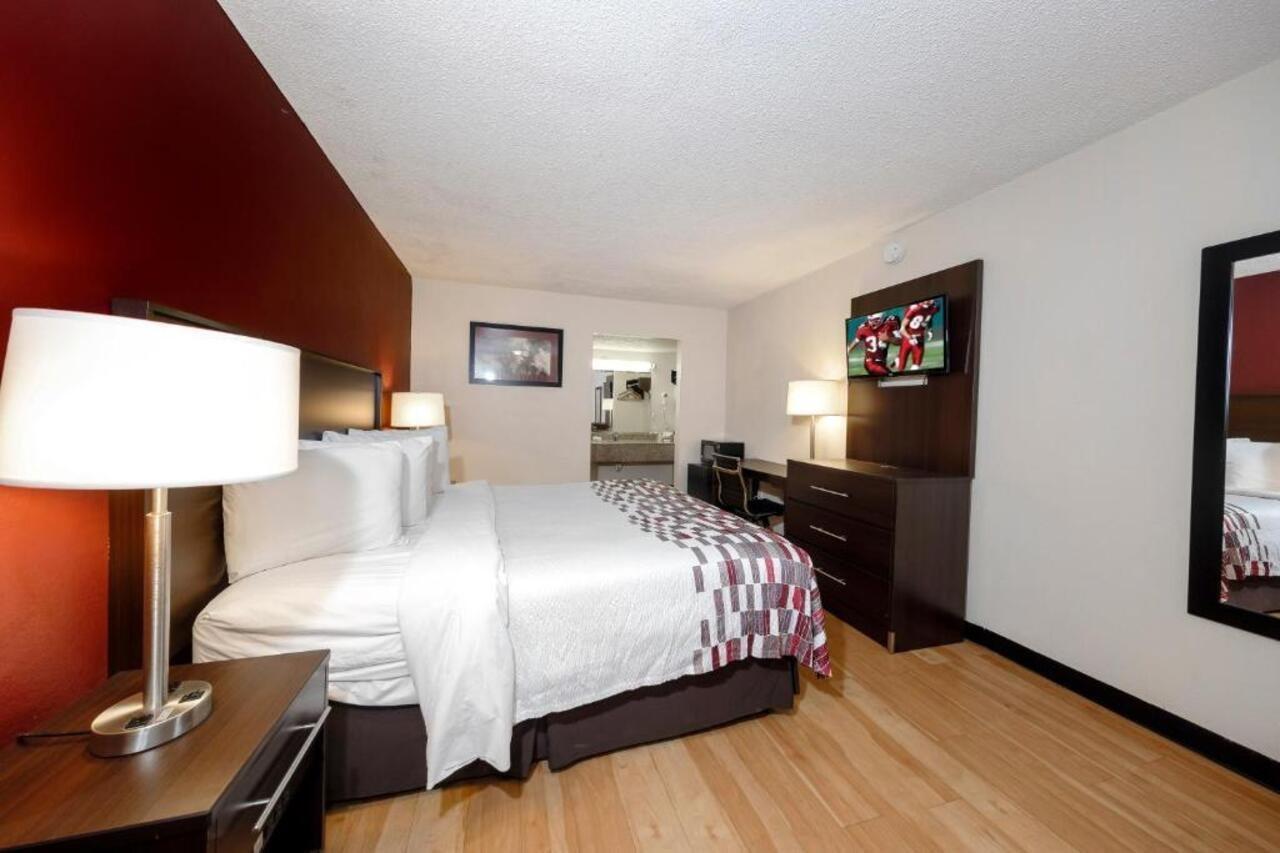 Red Roof Inn Atlanta - Suwanee/Mall Of Georgia Екстериор снимка